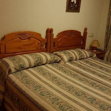 Plaza Πανσιόν